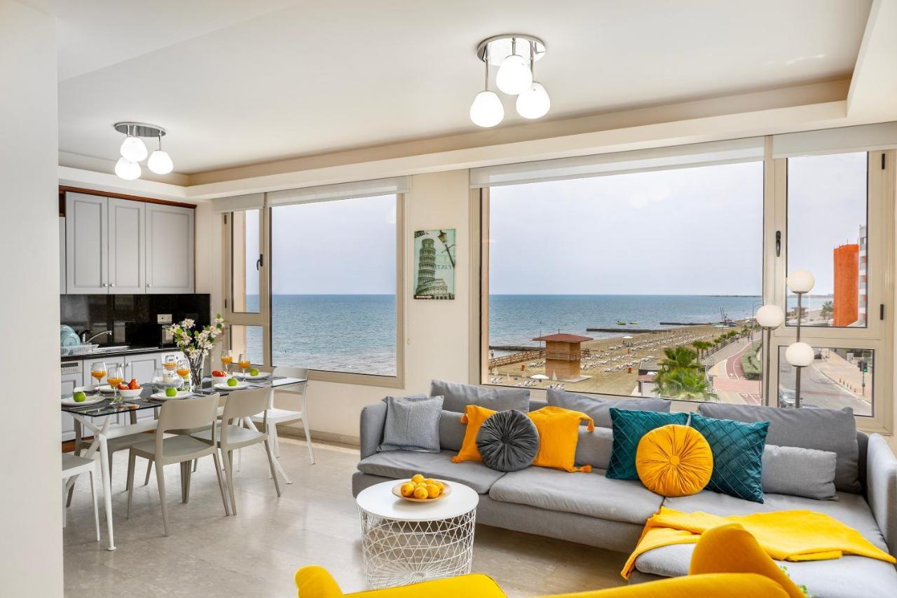 Mackenzie Beachfront Eftyhia Suite Lárnaca Exterior foto